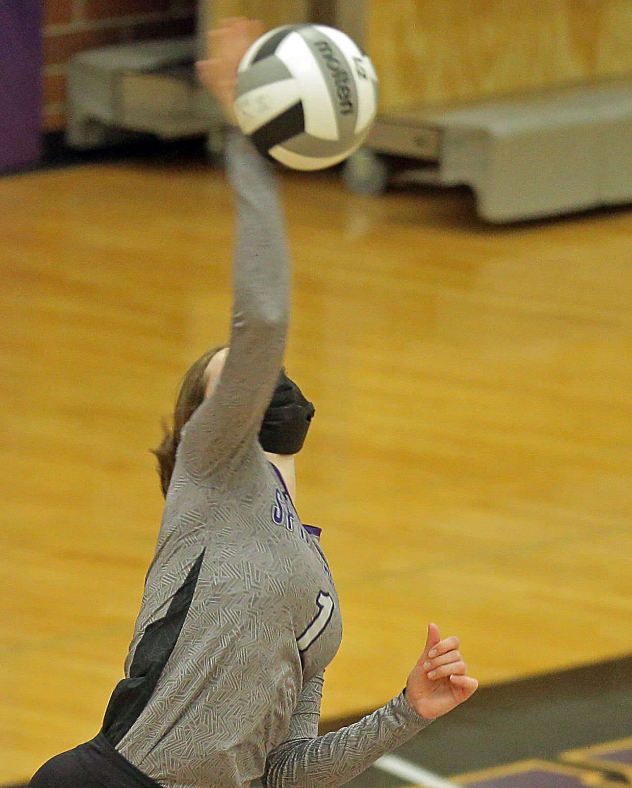 Fallon at Spring Creek Volleyball 21.jpg